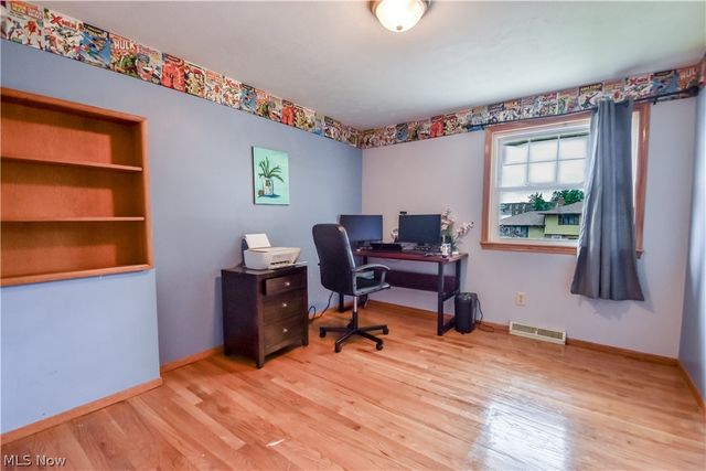 36388 Sunset Drive, Eastlake, OH 44095