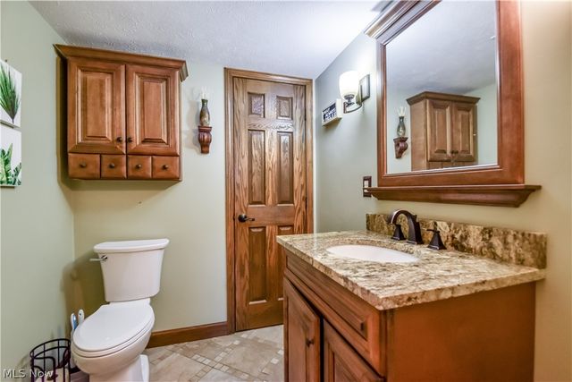 36388 Sunset Drive, Eastlake, OH 44095