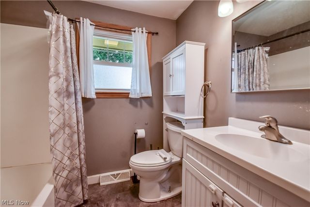 36388 Sunset Drive, Eastlake, OH 44095