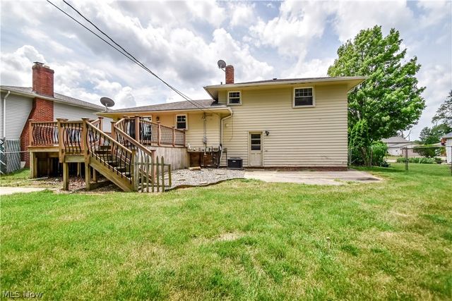 36388 Sunset Drive, Eastlake, OH 44095