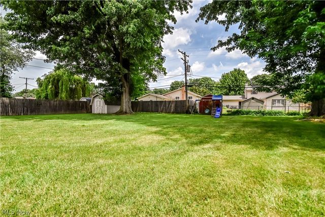 36388 Sunset Drive, Eastlake, OH 44095