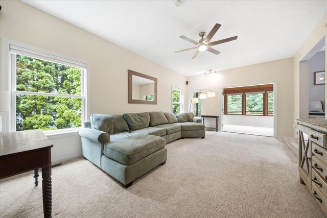 11 Hammar Road, Nashua, NH 03062