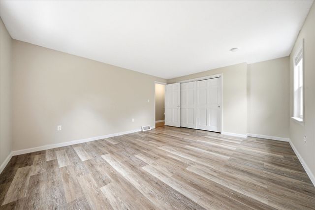11 Hammar Road, Nashua, NH 03062