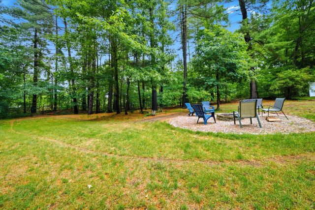 11 Hammar Road, Nashua, NH 03062