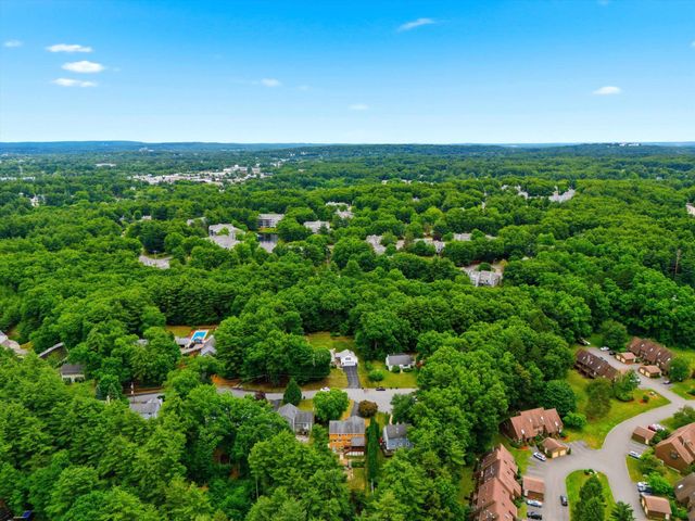 11 Hammar Road, Nashua, NH 03062