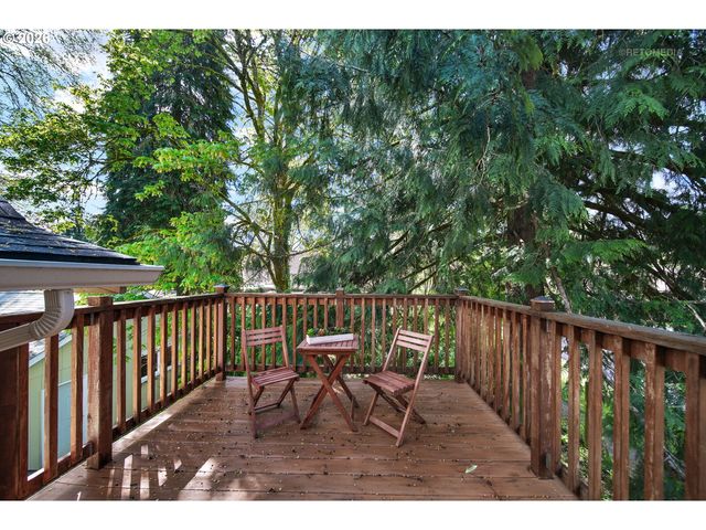 2304 17TH Ave, Forest Grove, OR 97116