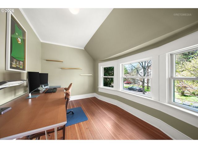 2304 17TH Ave, Forest Grove, OR 97116