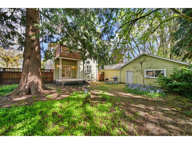 2304 17TH Ave, Forest Grove, OR 97116