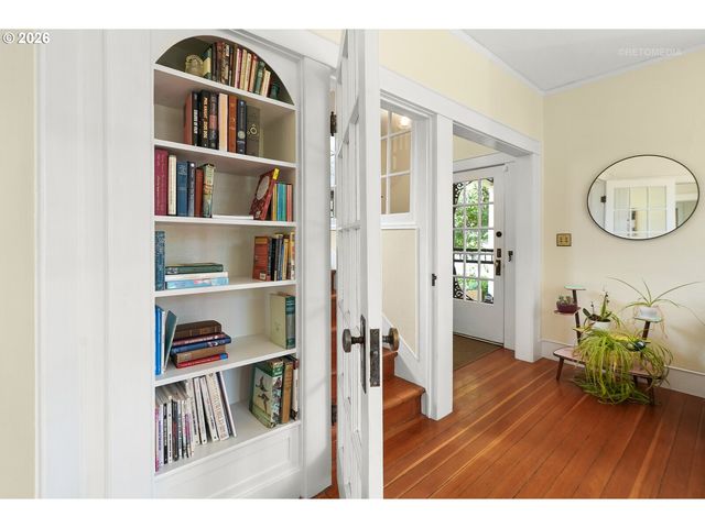 2304 17TH Ave, Forest Grove, OR 97116