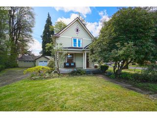 2304 17TH Ave, Forest Grove, OR 97116