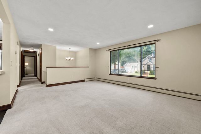 95 Standish Rd, Lynn, MA 01904