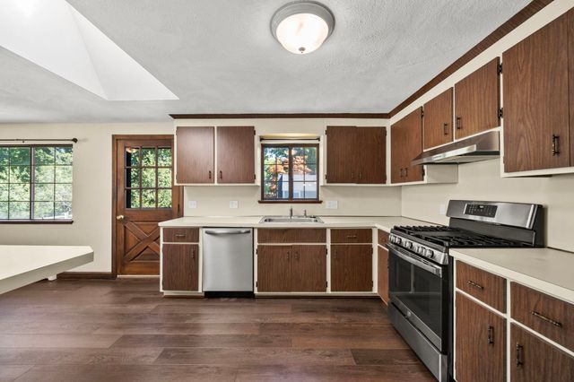 95 Standish Rd, Lynn, MA 01904