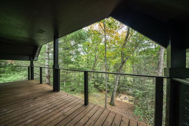 37 River Ln, Crossville, TN 38555