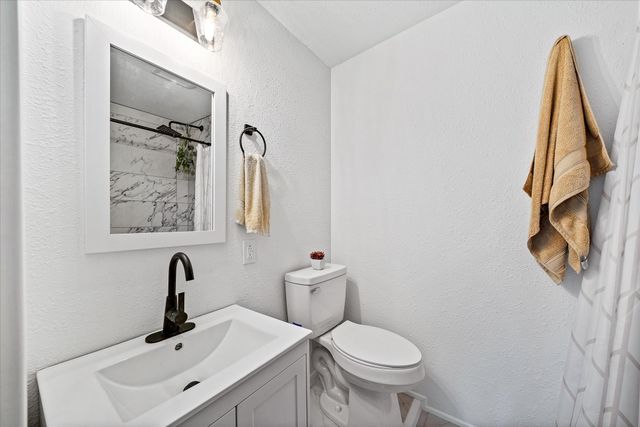 37 River Ln, Crossville, TN 38555