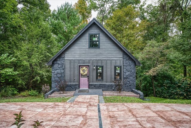 37 River Ln, Crossville, TN 38555