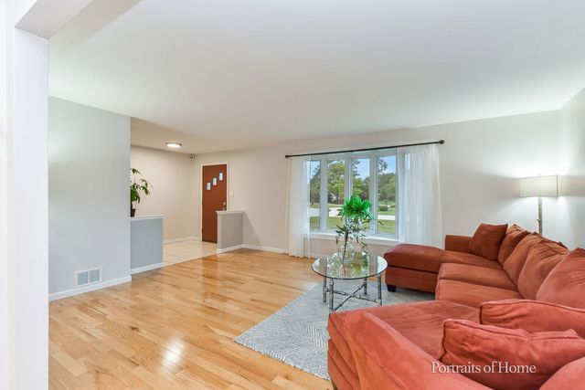 25010 W Kay Drive, Plainfield, IL 60586