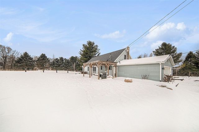 10955 Sooten Road, Manchester, MI 48158