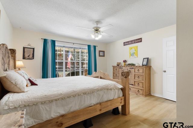 435 Wildwood Trl, Holly Lake Ranch, TX 75765