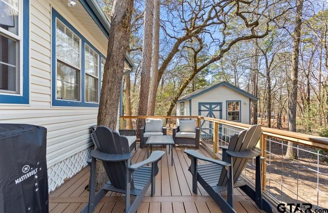 435 Wildwood Trl, Holly Lake Ranch, TX 75765