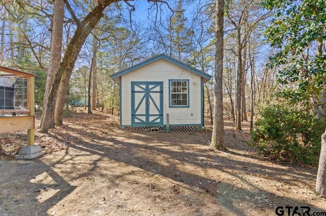 435 Wildwood Trl, Holly Lake Ranch, TX 75765