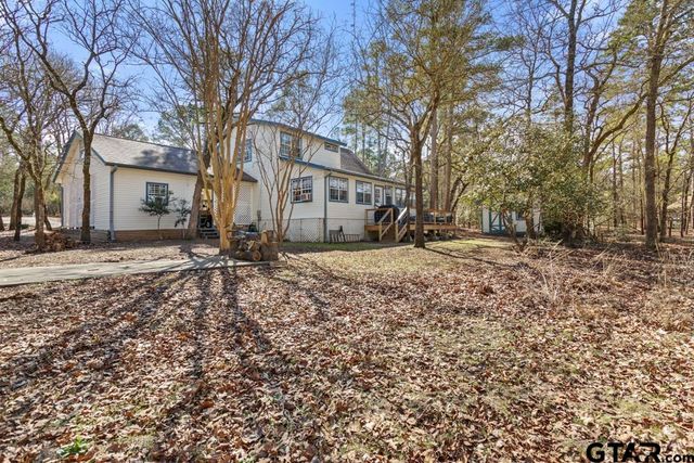 435 Wildwood Trl, Holly Lake Ranch, TX 75765