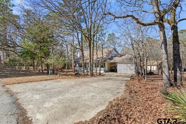 435 Wildwood Trl, Holly Lake Ranch, TX 75765