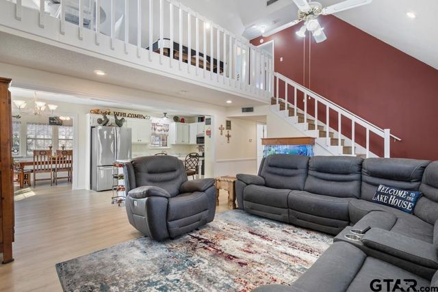 435 Wildwood Trl, Holly Lake Ranch, TX 75765