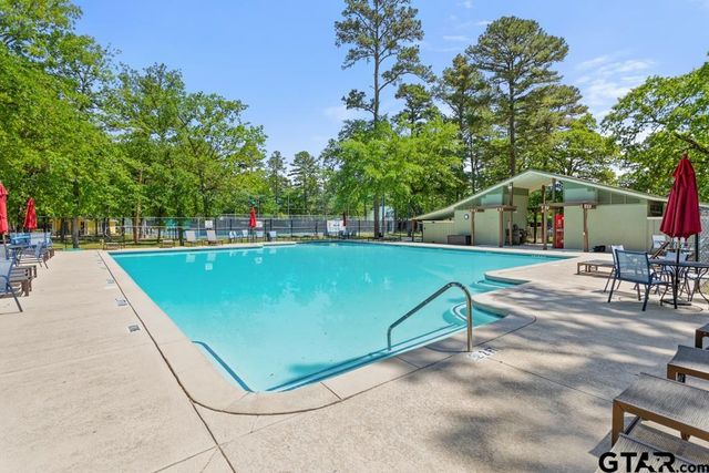 435 Wildwood Trl, Holly Lake Ranch, TX 75765