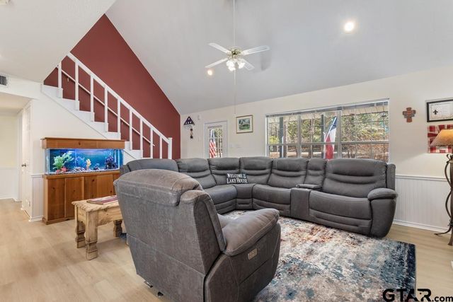 435 Wildwood Trl, Holly Lake Ranch, TX 75765