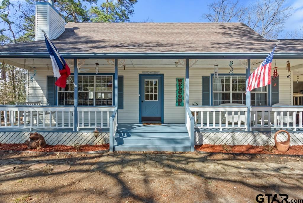 435 Wildwood Trl, Holly Lake Ranch, TX 75765