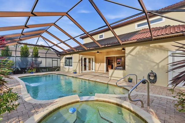 33 N RIVERWALK DRIVE, Palm Coast, FL 32137