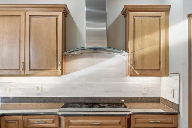 33 N RIVERWALK DRIVE, Palm Coast, FL 32137