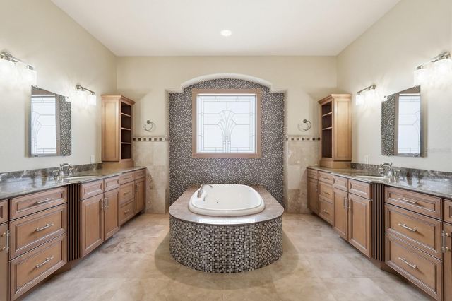 33 N RIVERWALK DRIVE, Palm Coast, FL 32137