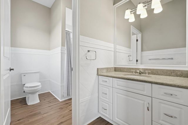 33 N RIVERWALK DRIVE, Palm Coast, FL 32137