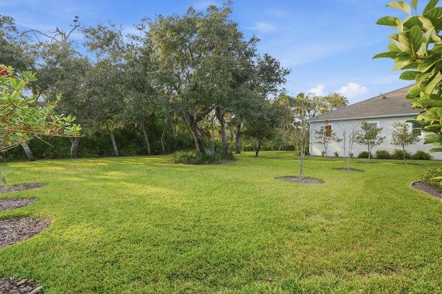 33 N RIVERWALK DRIVE, Palm Coast, FL 32137