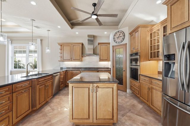 33 N RIVERWALK DRIVE, Palm Coast, FL 32137