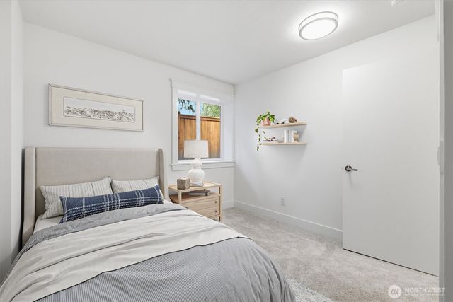 9539 172nd Avenue NE, Redmond, WA 98052