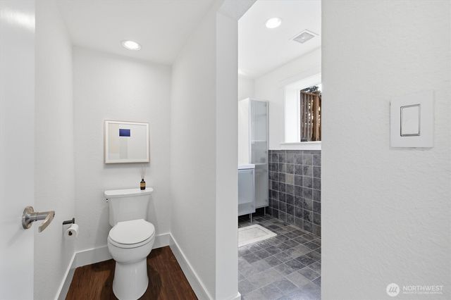 9539 172nd Avenue NE, Redmond, WA 98052