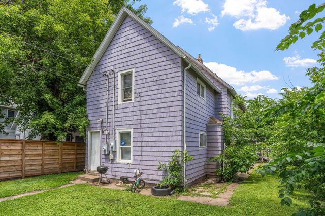 454 Sherburne Avenue, Saint Paul, MN 55103