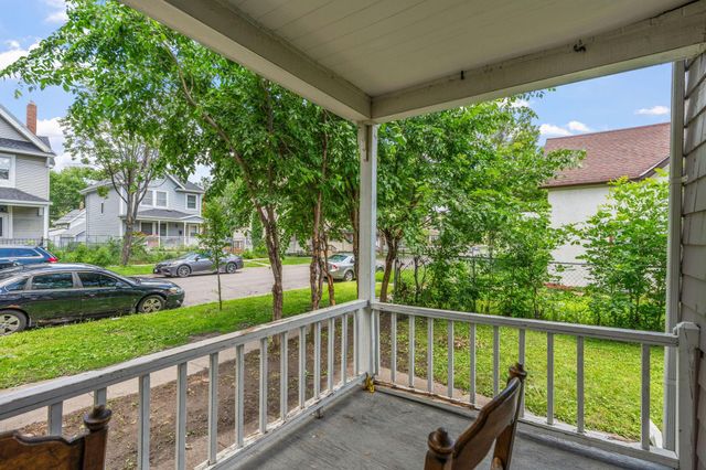 454 Sherburne Avenue, Saint Paul, MN 55103