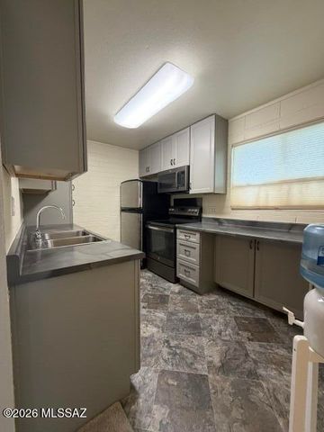 1776 S Palo Verde Avenue B211, Tucson, AZ 85713