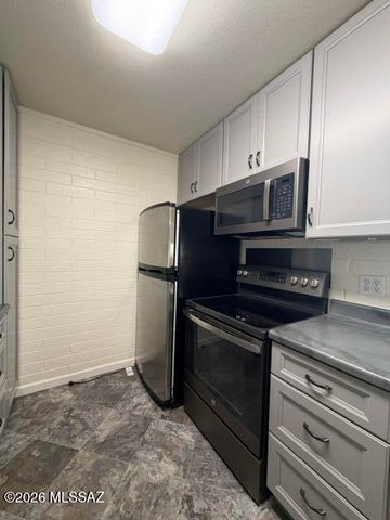 1776 S Palo Verde Avenue B211, Tucson, AZ 85713