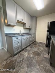 1776 S Palo Verde Avenue B211, Tucson, AZ 85713