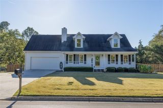 1460 TWIN MANOR Drive, Loganville, GA 30052