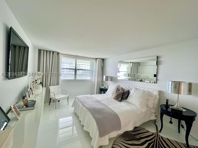 177 Ocean Lane Dr 405, Key Biscayne, FL 33149