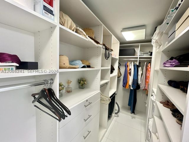 177 Ocean Lane Dr 405, Key Biscayne, FL 33149