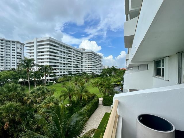 177 Ocean Lane Dr 405, Key Biscayne, FL 33149