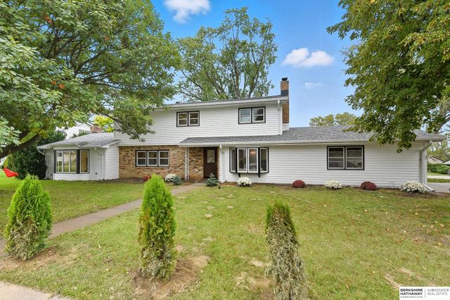 1101 Potter Road, Bellevue, NE 68005