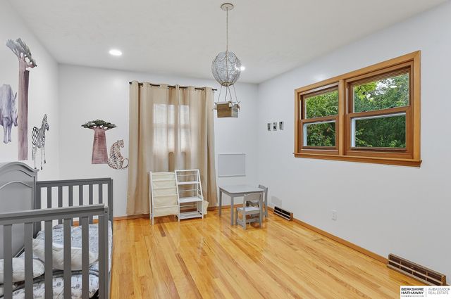 1101 Potter Road, Bellevue, NE 68005