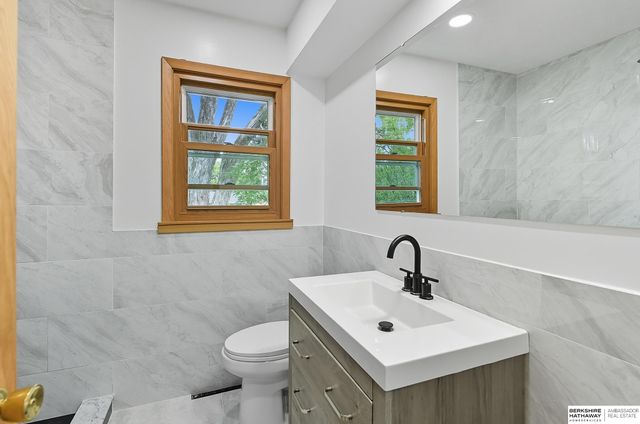 1101 Potter Road, Bellevue, NE 68005